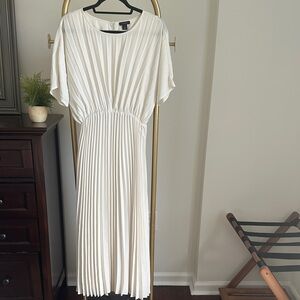 Halogen Pleated Midi Dress in White BIrch (size small) ✨